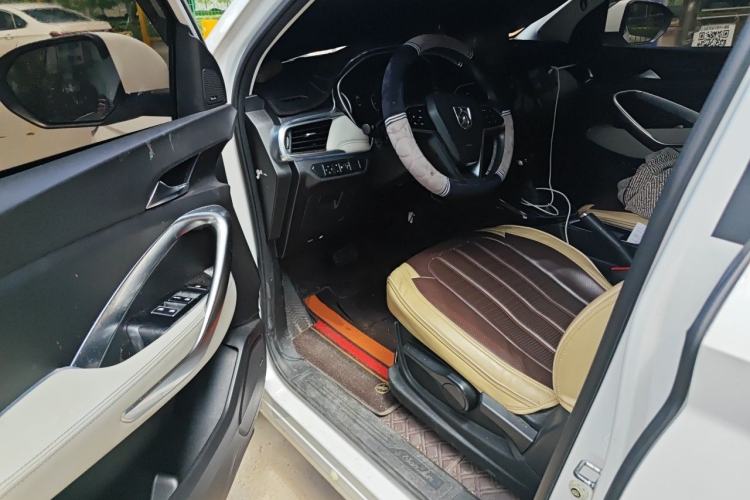 Used Baojun 530 2019 1.5T CVT Luxury 7-seater China VI Driver Seat