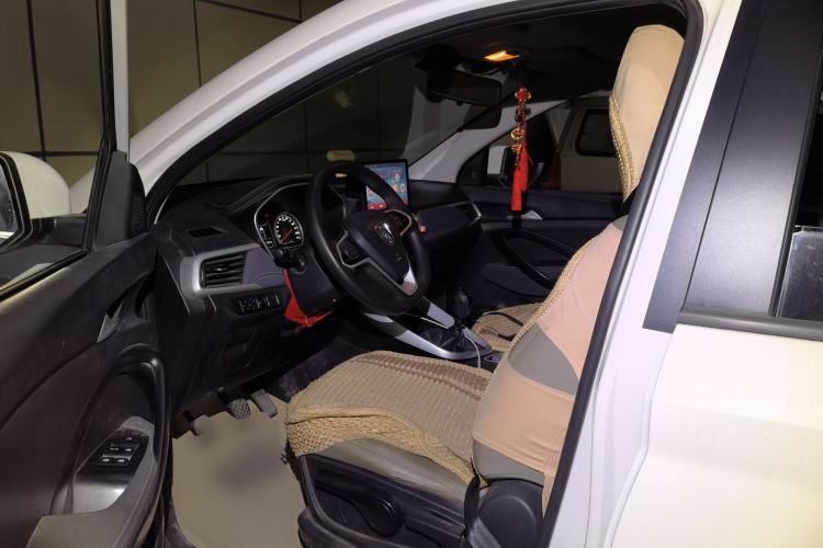 Used Baojun 530 2019 1.5T Manual Comfort Version 7 Seats China V Emission Standard Driver Seat