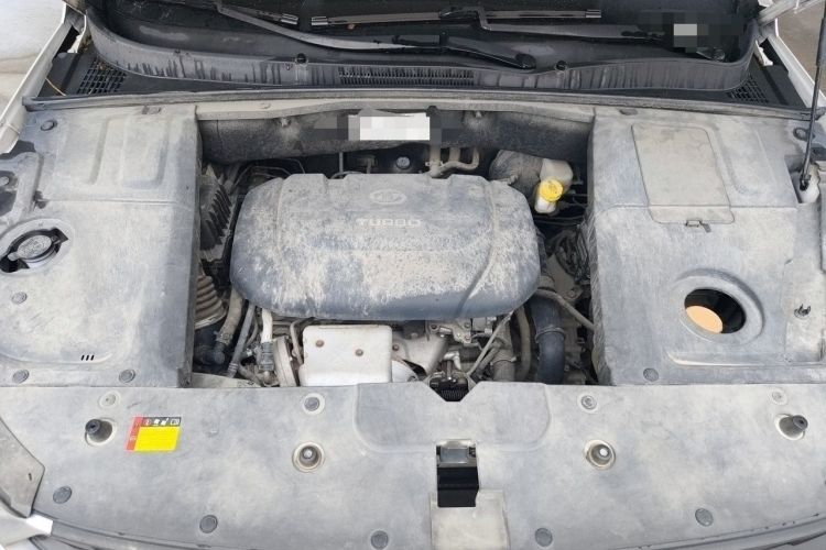Used Baojun 530 2019 1.5T CVT Luxury 7-seater China VI Engine Bay