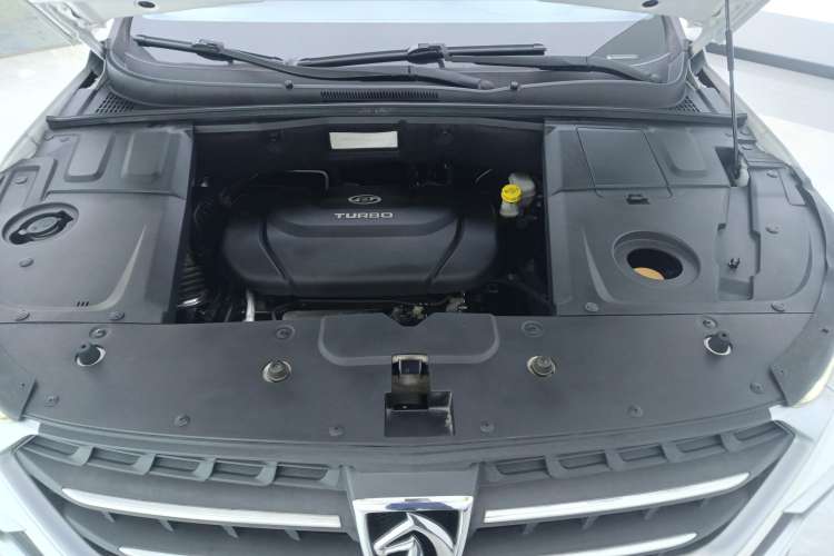 Used Baojun 530 2019 1.5T CVT Prestige Version National V Engine Bay