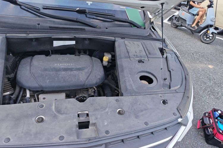Used Baojun 530 2019 1.5T CVT Luxury Model China V Engine Bay Left