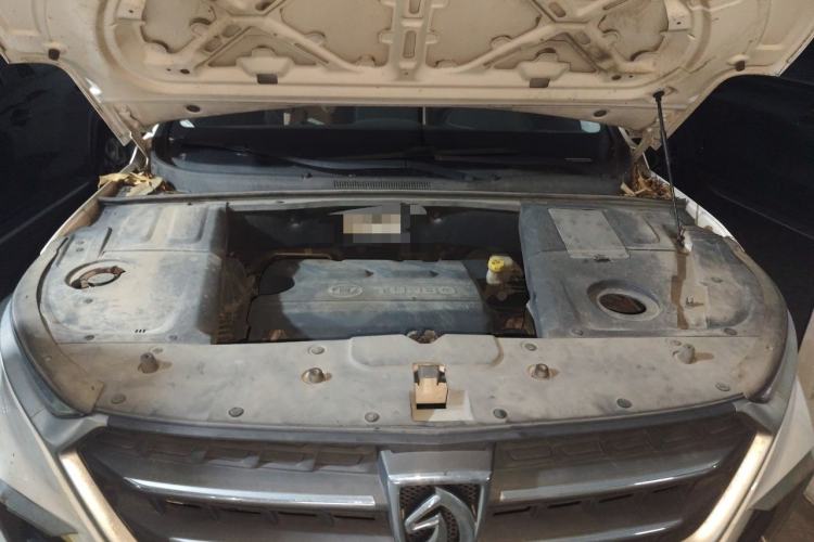 Used Baojun 530 2019 1.5T Manual Elite 7-seater National V Engine Bay