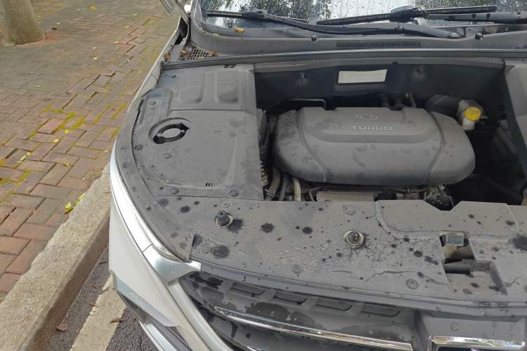 Used Baojun 530 2019 1.5T CVT Luxury 7-seater China VI Engine Bay Right