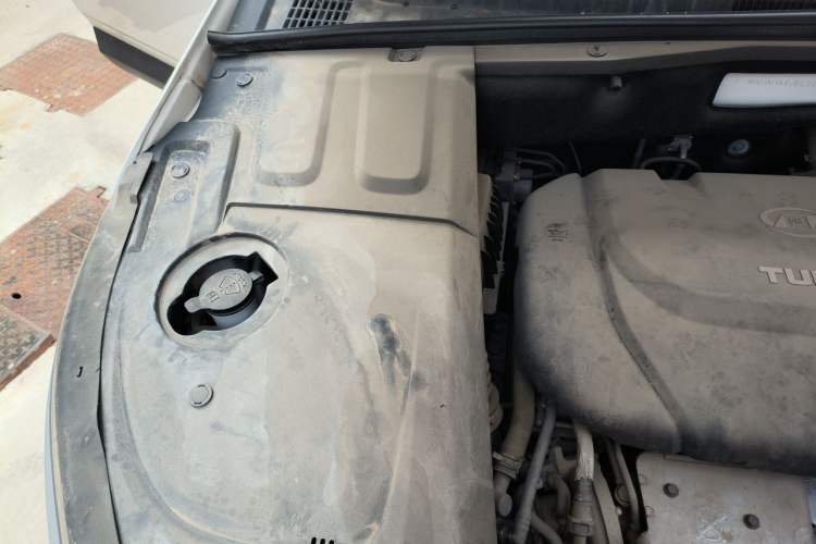 Used Baojun 530 2019 1.5T CVT Elite Version China V Engine Bay Right