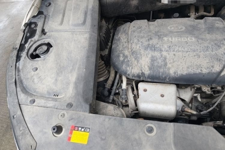 Used Baojun 530 2019 1.5T CVT Luxury 7-seater China VI Engine Bay Right