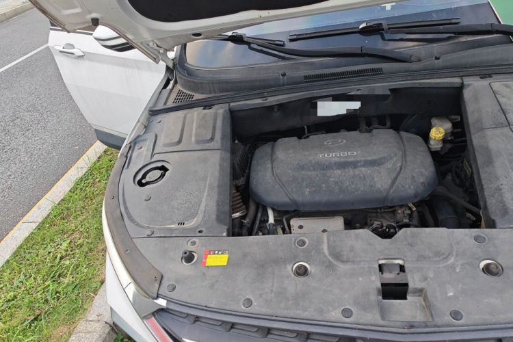 Used Baojun 530 2019 1.5T CVT Luxury Model China V Engine Bay Right