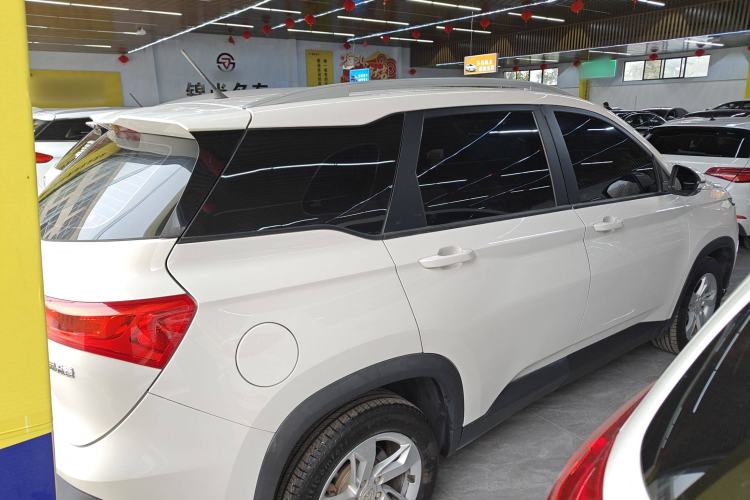 Used Baojun 530 2019 1.5T CVT Elite Model 7 Seats China V Emission Standard Exterior 3