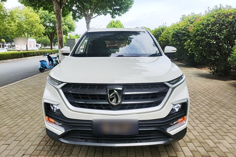 Used Baojun 530 2019 1.5T Manual Elite 7-seater National V Front