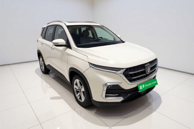 Used Baojun 530 2019 1.5T CVT Luxury Model China VI Emission Standard Front Right 45 Deg