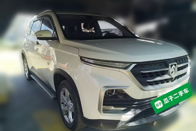 Used Baojun 530 2019 1.5T Manual Luxury 7-seater National V Front Right 45 Deg