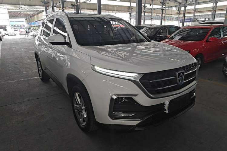 Used Baojun 530 2019 1.5T CVT Luxury Model China V Front Right 45 Deg