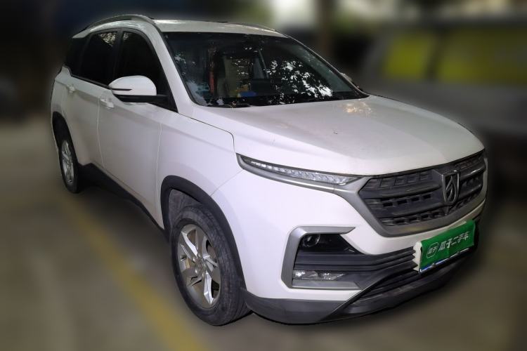 Used Baojun 530 2019 1.5T Manual Comfort Version 7 Seats China V Emission Standard Front Right 45 Deg