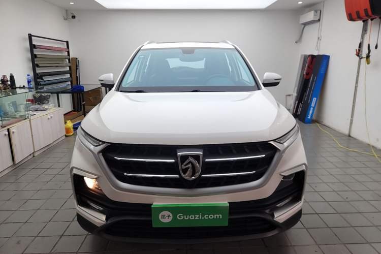 Used Baojun 530 2019 1.5T Manual Luxury 7-seater National V Front