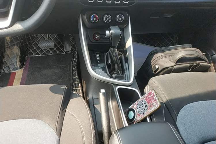 Used Baojun 530 2019 1.5T CVT Elite Version China V Gear Lever