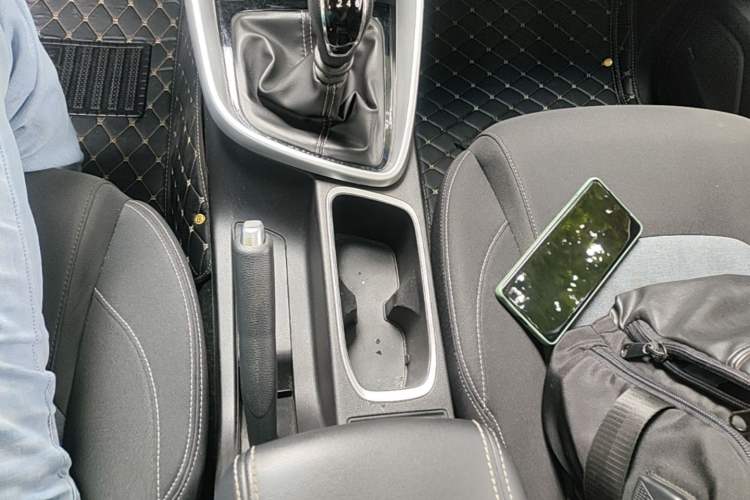 Used Baojun 530 2019 1.5T Manual Elite 7-seater National V Gear Lever