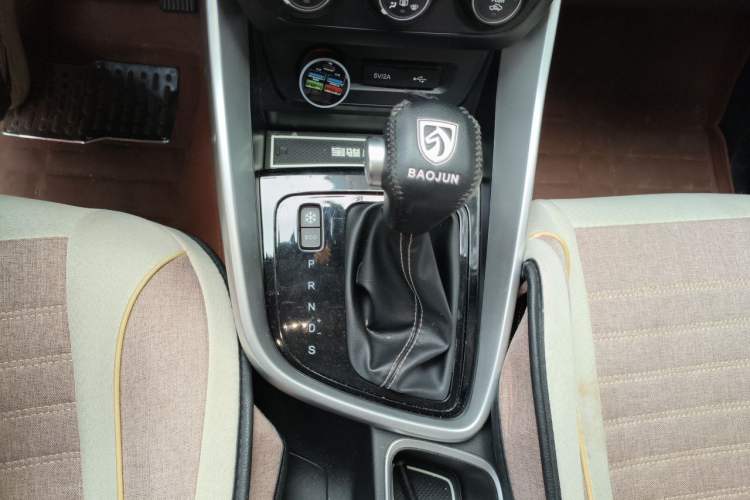 Used Baojun 530 2019 1.5T CVT Elite Version China V Gear Lever