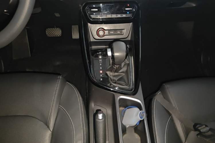 Used Baojun 530 2019 1.5T CVT Luxury Model China V Gear Lever