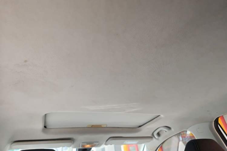 Used Baojun 530 2019 1.5T CVT Luxury Model China VI Emission Standard Headliner