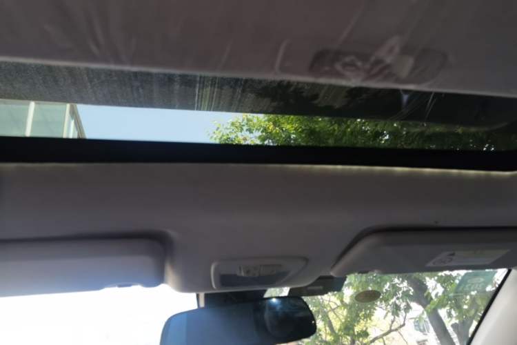 Used Baojun 530 2019 1.5T CVT Luxury Model China VI Emission Standard Headliner