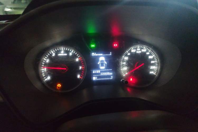 Used Baojun 530 2019 1.5T Manual Elite 7-seater National V Instrument Cluster