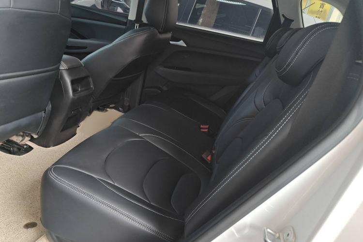 Used Baojun 530 2019 1.5T CVT Elite Model 7 Seats China V Emission Standard Interior 1