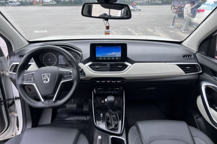 Used Baojun 530 2019 1.5T CVT Luxury Model China V Interior 1