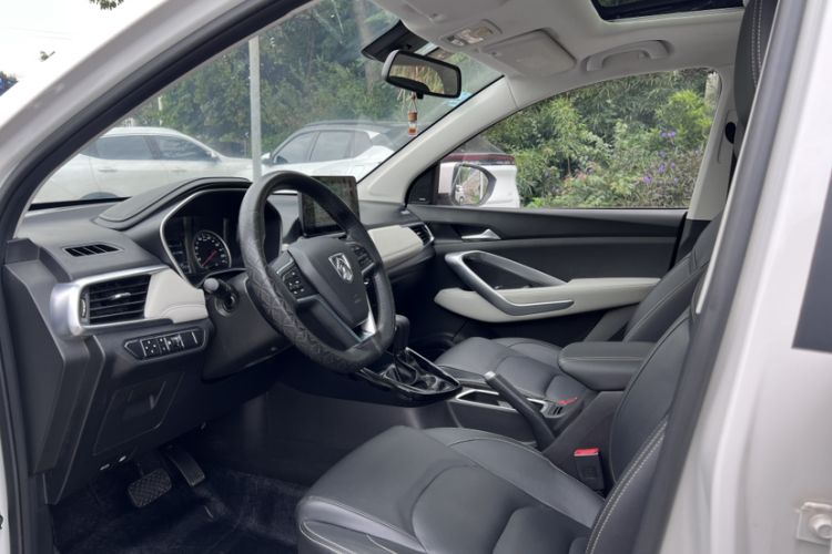 Used Baojun 530 2019 1.5T CVT Luxury Model China V Interior 2