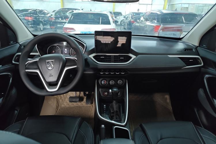 Used Baojun 530 2019 1.5T CVT Elite Model 7 Seats China V Emission Standard Interior 3