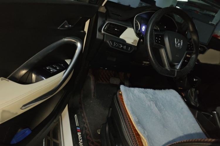 Used Baojun 530 2019 1.5T CVT Luxury Model China V Interior 3