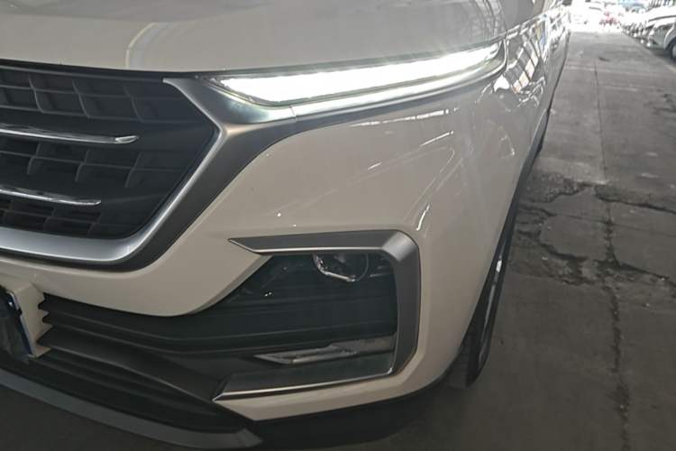Used Baojun 530 2019 1.5T CVT Luxury Model China V Left Front Headlight