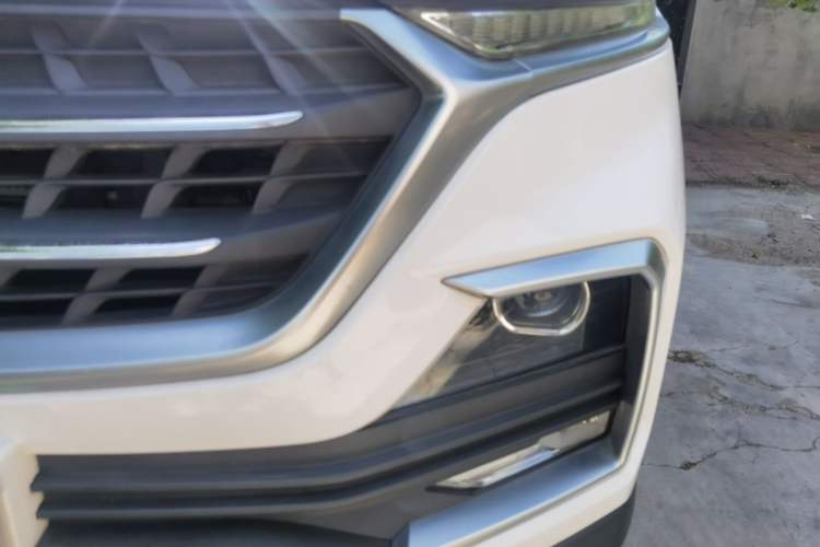 Used Baojun 530 2019 1.5T CVT Luxury Model China VI Emission Standard Left Front Headlight