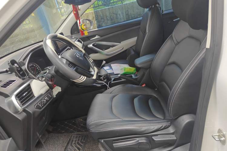 Used Baojun 530 2019 1.5T CVT Luxury 7-seater China VI Left Front Seat