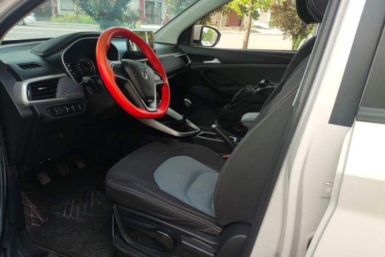 Used Baojun 530 2019 1.5T Manual Elite 7-seater China VI Left Front Seat