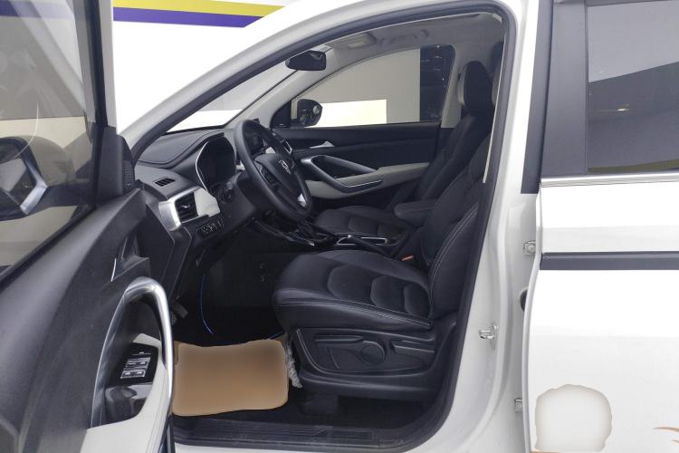 Used Baojun 530 2019 1.5T CVT Luxury Model 7 Seats China V Emission Standard Left Front Seat