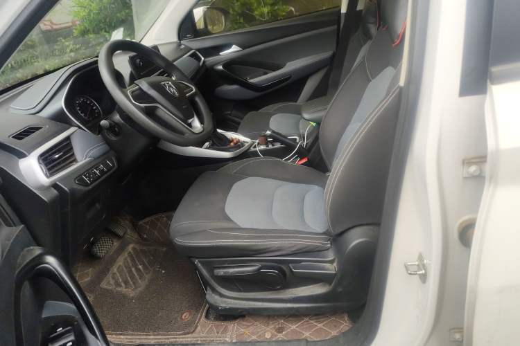 Used Baojun 530 2019 1.5T CVT Elite Model 7 Seats China V Emission Standard Left Front Seat