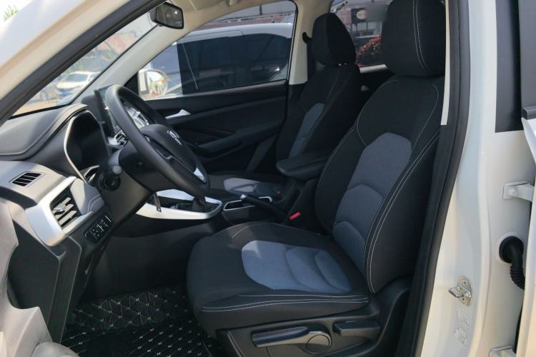 Used Baojun 530 2019 1.5T Manual Comfort Version China VI Left Front Seat
