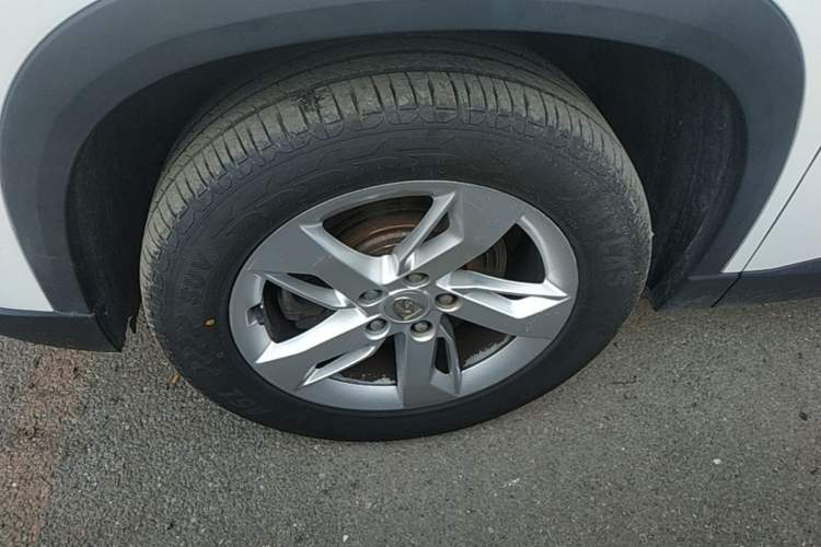 Used Baojun 530 2019 1.5T CVT Elite Version China V Left Front Wheel Hub