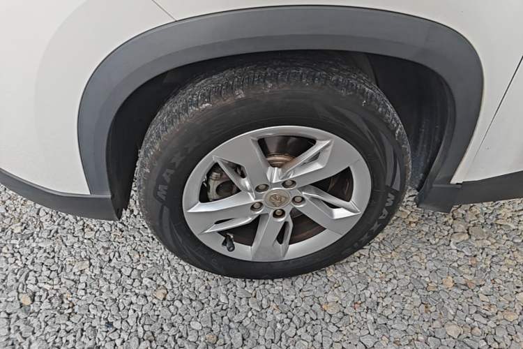 Used Baojun 530 2019 1.5T CVT Elite Version China V Left Front Wheel Hub
