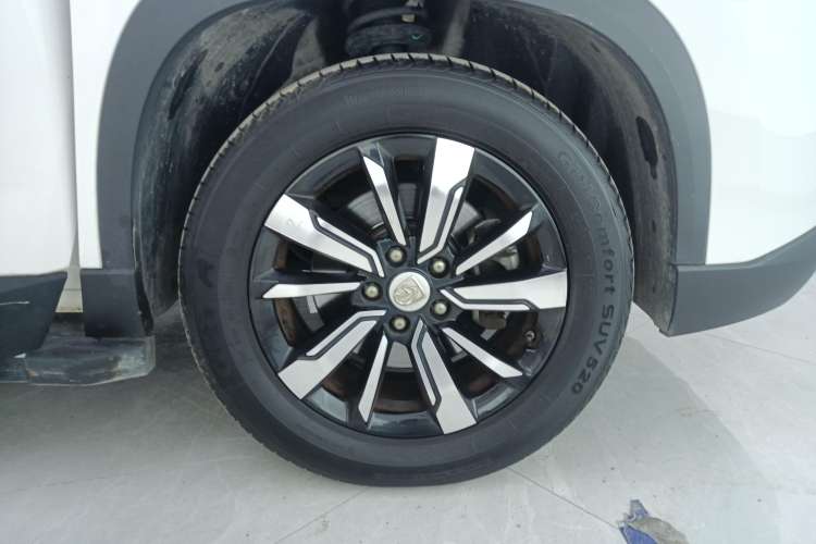 Used Baojun 530 2019 1.5T CVT Prestige Version National V Left Front Wheel Hub