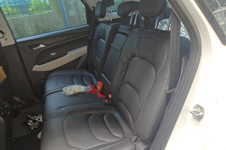 Used Baojun 530 2019 1.5T CVT Luxury 7-seater China VI Left Rear Seat