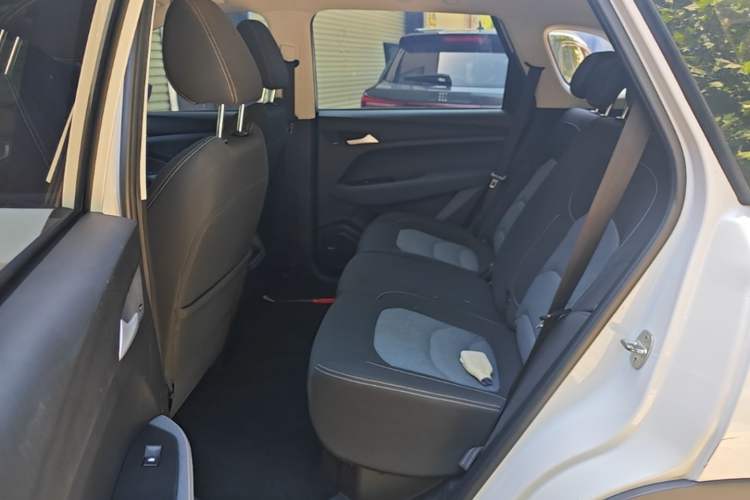 Used Baojun 530 2019 1.5T CVT Elite Version China V Left Rear Seat