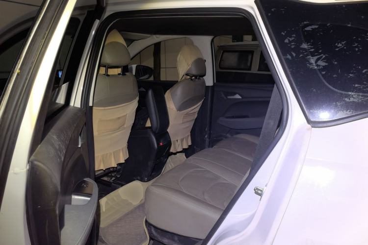 Used Baojun 530 2019 1.5T Manual Comfort Version 7 Seats China V Emission Standard Left Rear Seat