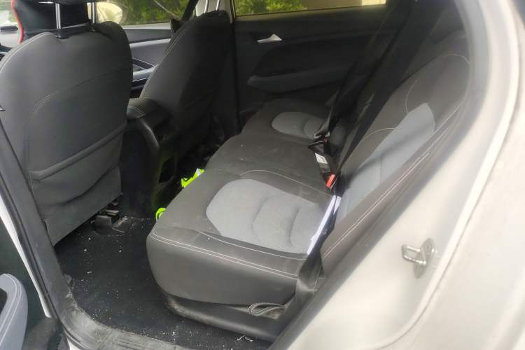 Used Baojun 530 2019 1.5T CVT Elite Model 7 Seats China V Emission Standard Left Rear Seat