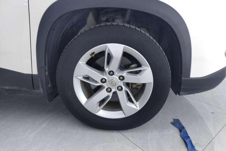 Used Baojun 530 2019 1.5T CVT Luxury Model 7 Seats China V Emission Standard Left Rear Wheel Hub