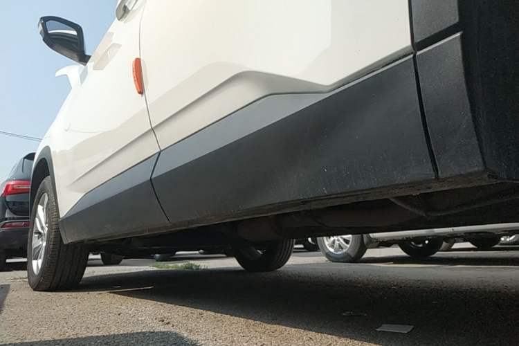 Used Baojun 530 2019 1.5T CVT Elite Version China V Left Side Sill