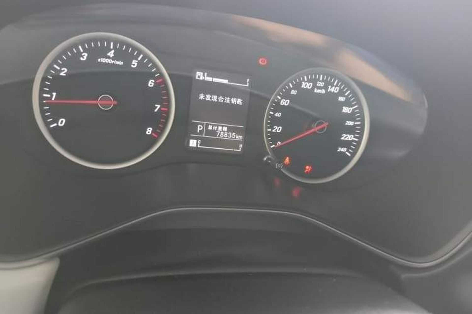 Used Baojun 530 2019 1.5T CVT Luxury 7-seater China VI Odometer Close Up