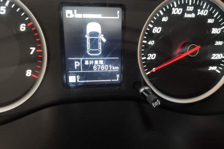Used Baojun 530 2019 1.5T CVT Elite Version China V Odometer Close Up