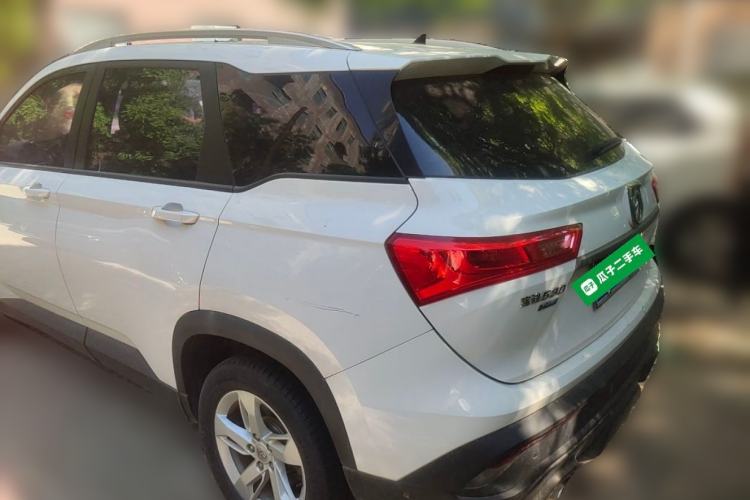 Used Baojun 530 2019 1.5T Manual Elite 7-seater National V Rear Left 45 Deg