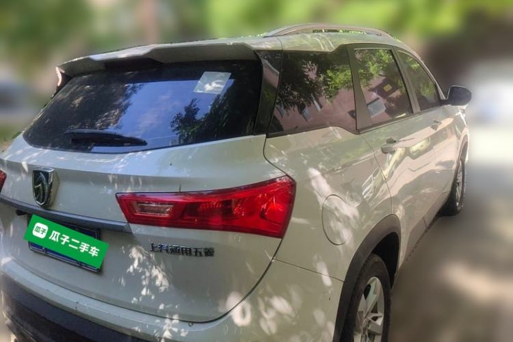Used Baojun 530 2019 1.5T Manual Elite 7-seater National V Rear Right 45 Deg