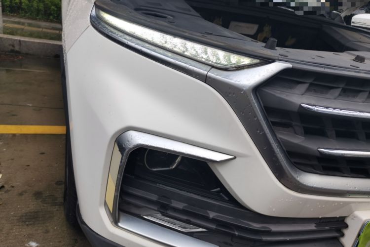 Used Baojun 530 2019 1.5T CVT Luxury Model China V Right Front Headlight